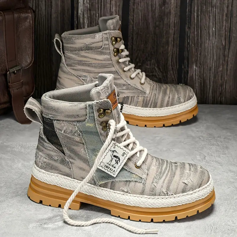 Puffsneakers | Distressed Design Lace-up Boots